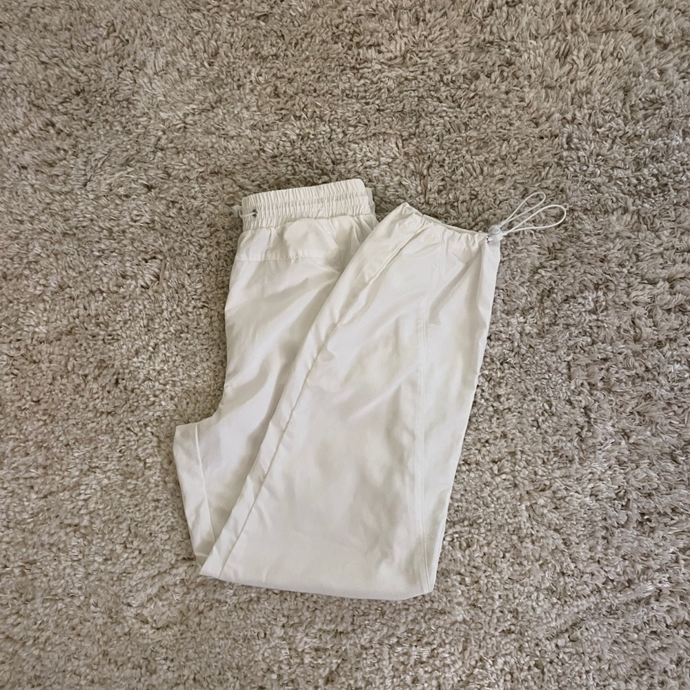 White baggy pants